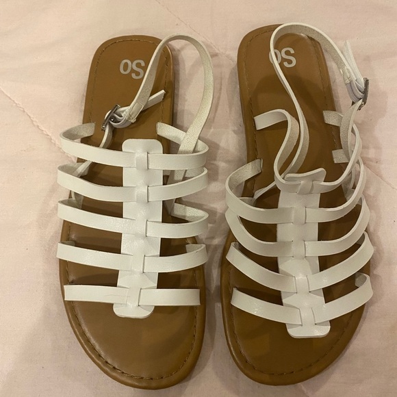 SO Strappy Flat Sandals size 10 (EF) - Picture 1 of 12